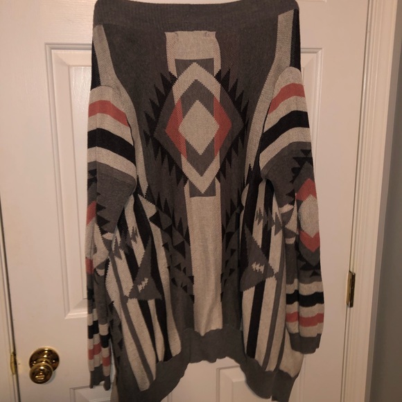 Aztec cardigan - Picture 2 of 2
